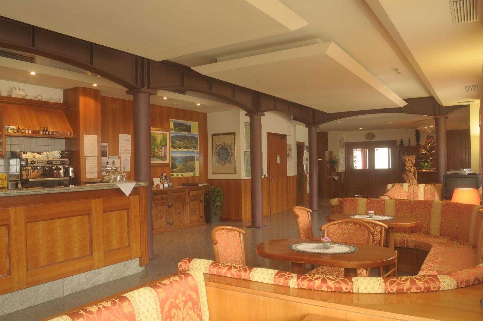 Hotel Bellaria Levico Terme Zewnętrze zdjęcie