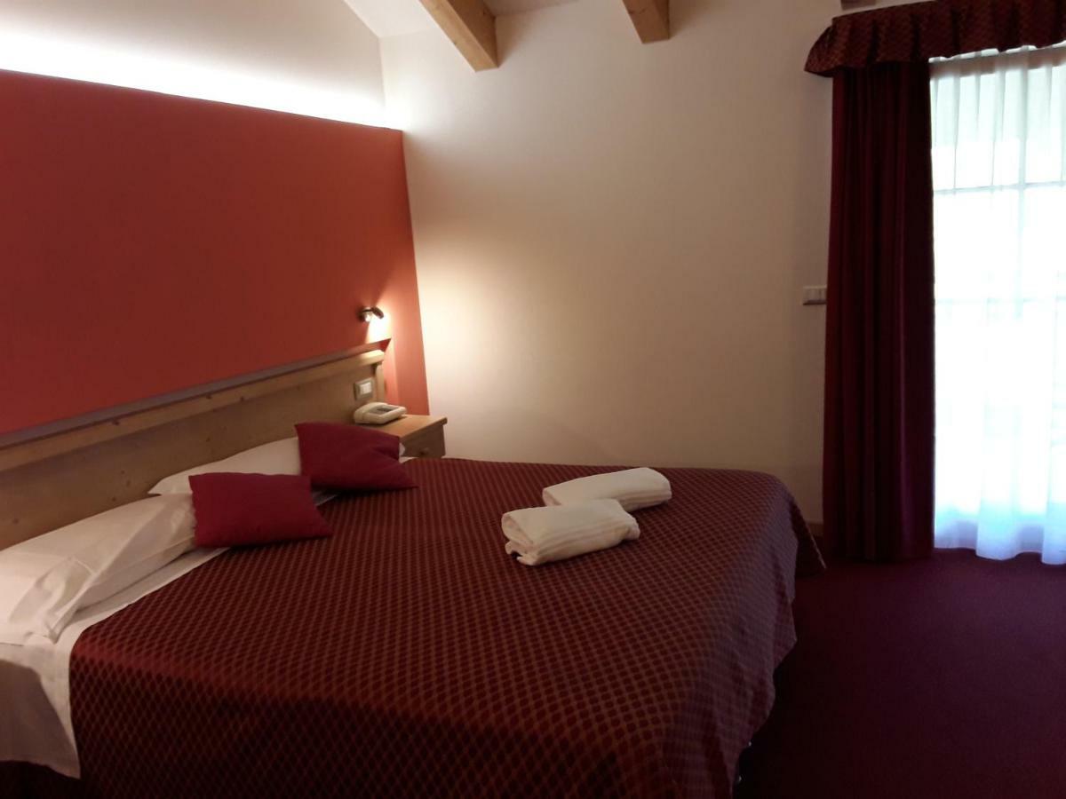 Hotel Bellaria Levico Terme Zewnętrze zdjęcie